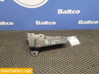 Петля капота левая